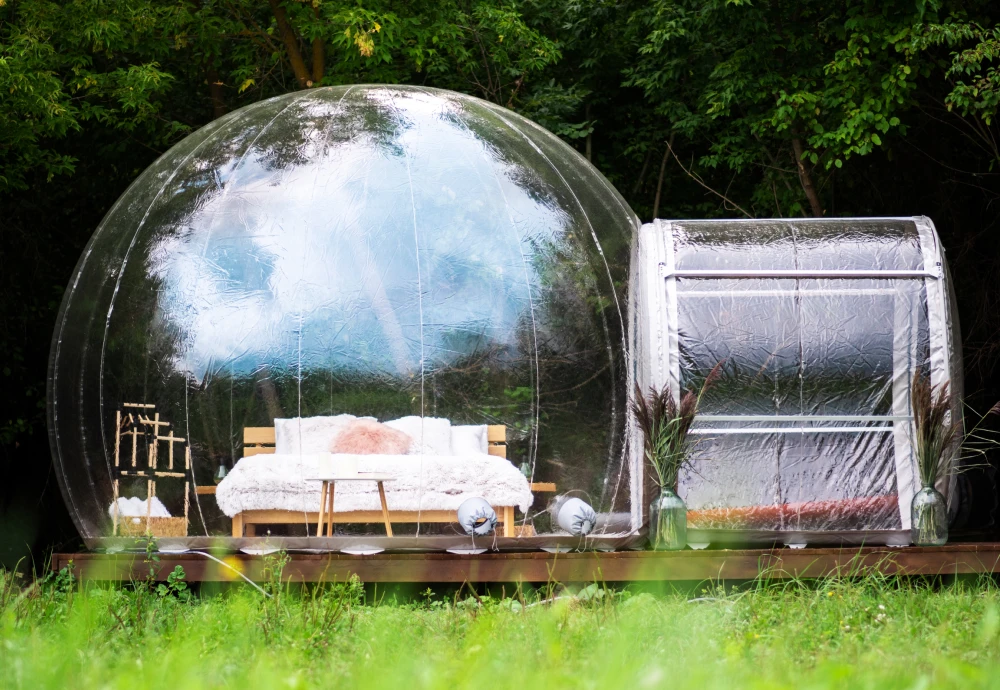 clear outdoor bubble tent